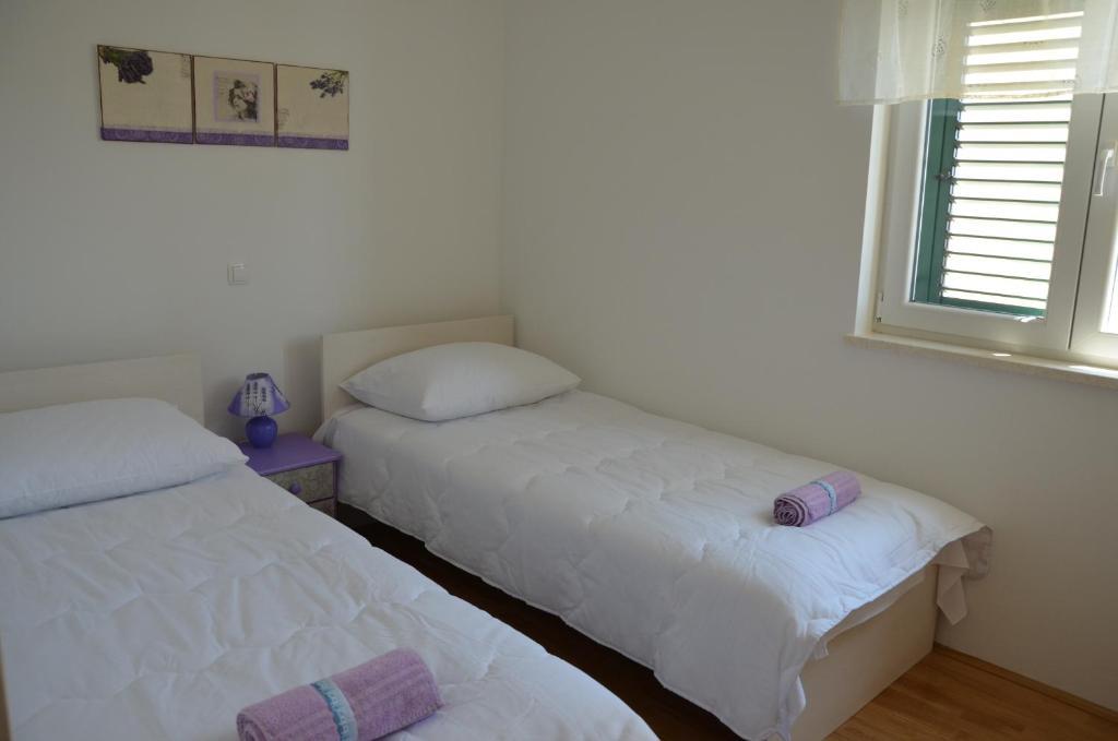 Villa Fortudor Milna  Chambre photo